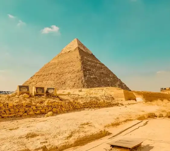 2-day private tour to Cairo and Alexandria from Luxor exploring Giza Pyramids