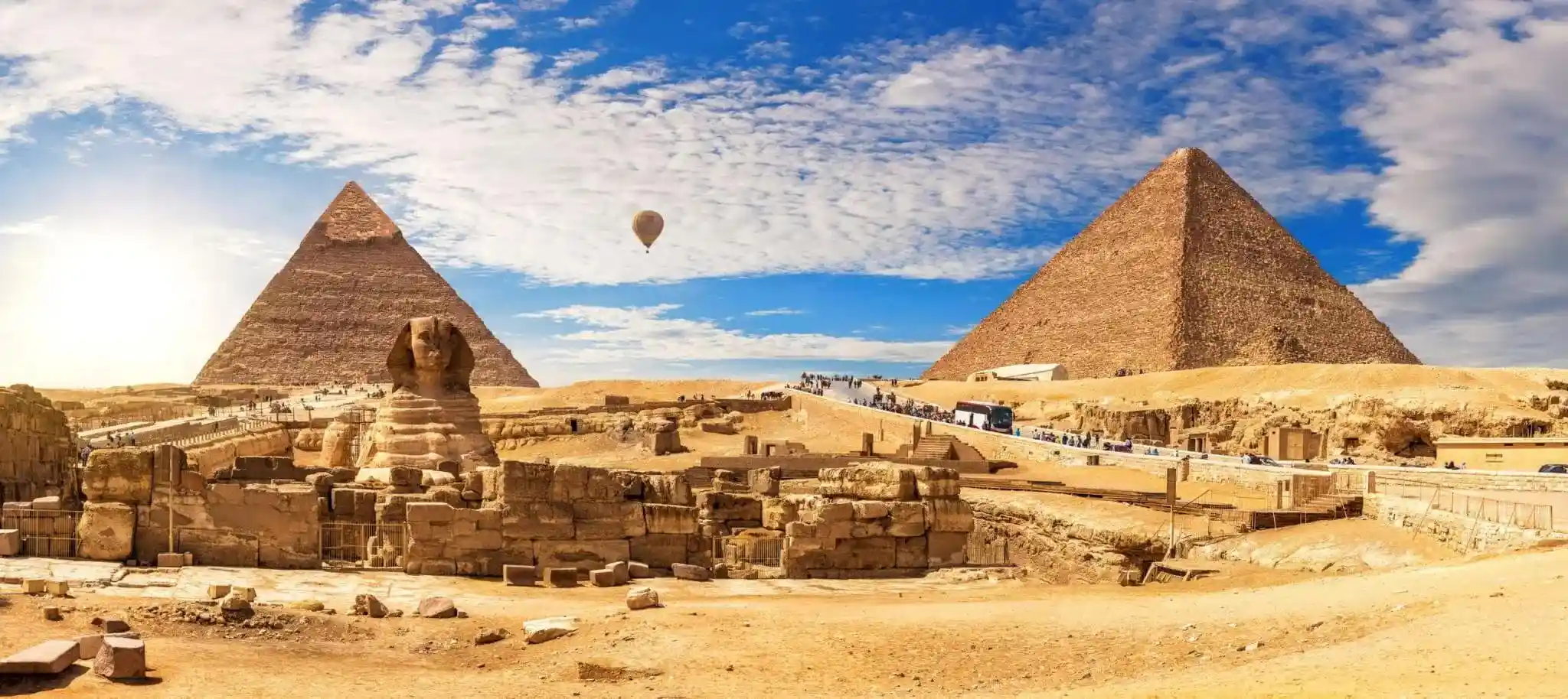 Egypt travel tour packages with Giza Pyramids and Nile River